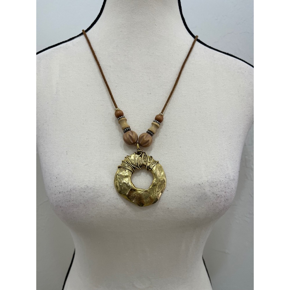Unbranded Hammered Gold Tone Pendant Necklace Women OS Brown Good Boho Wood Bead